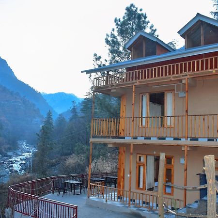 The Fiza Retreat Tirthan Banjār Exterior photo