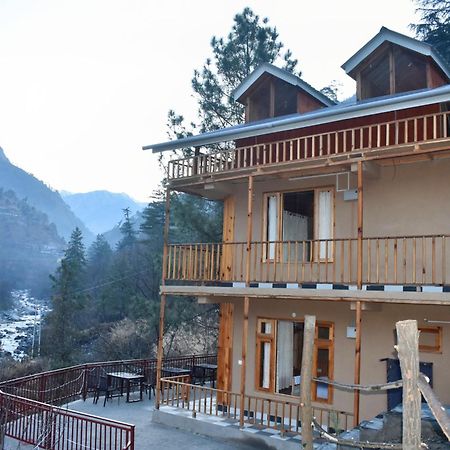 The Fiza Retreat Tirthan Banjār Exterior photo